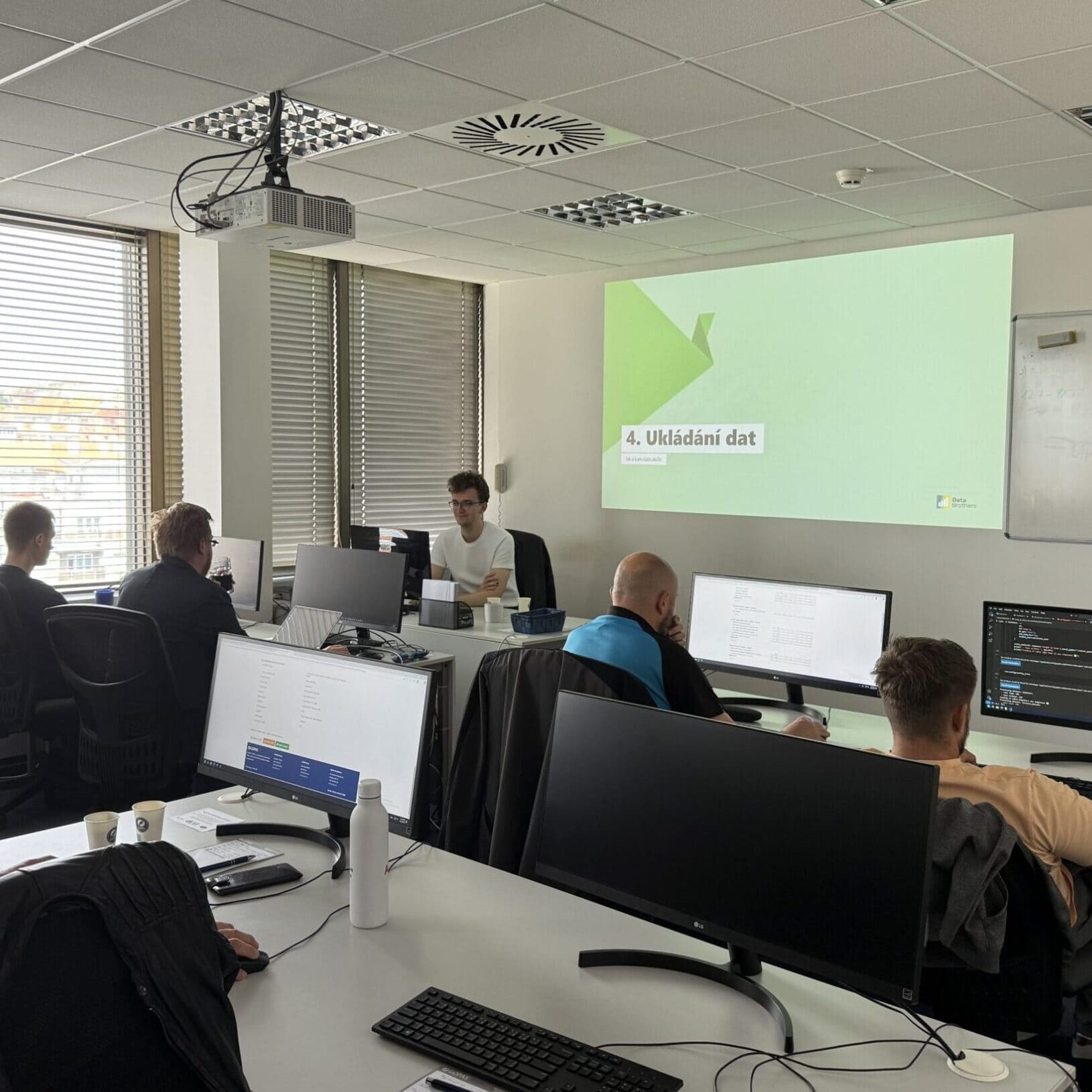 Fabric Masterclass - Data Engineering Fabric Masterclass - Data Engineering